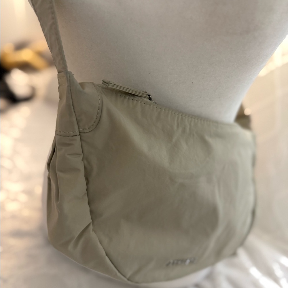 Athleta Tan Crossbody Bag - Picture 4 of 11